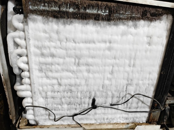 frozen air conditioner evaporator coil
